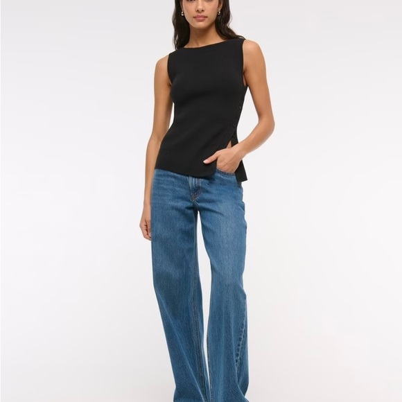 Abercrombie & Fitch Black Asymmetrical Buttoned Tank Top XS NWT - Picture 3 of 9